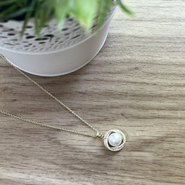 Geometric Whirlpool Pearl Necklace
