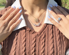 Shimmering gold Necklace