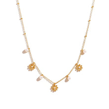 Lily Pearl Necklace